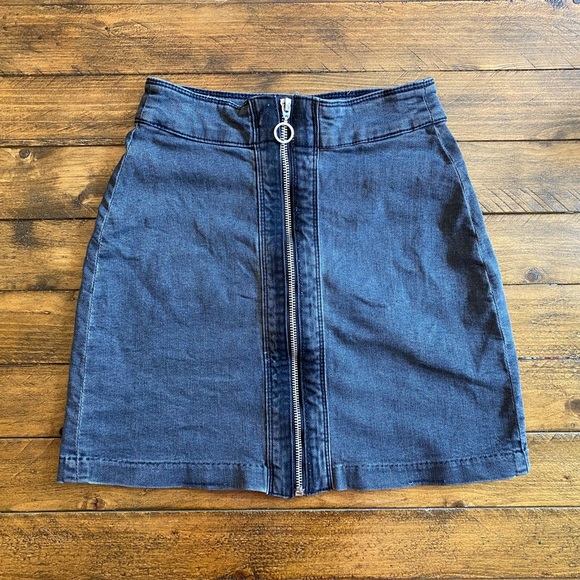 H & M Denim Skirt - Picture 2 of 7